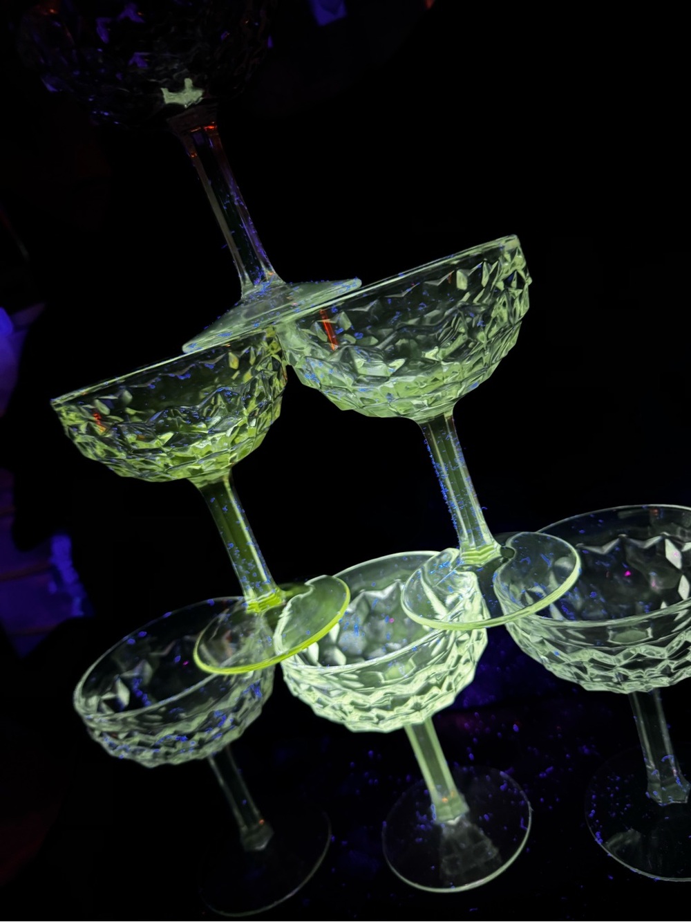 Vintage-Style Cut Glass Coupe Champagne Glasses - Clear (Set)